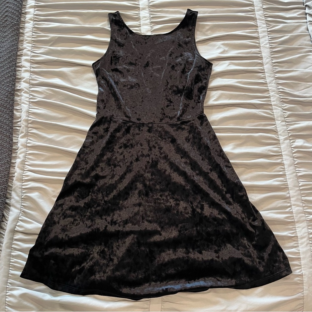 Crushed Black Velvet Sleeveless Dress
